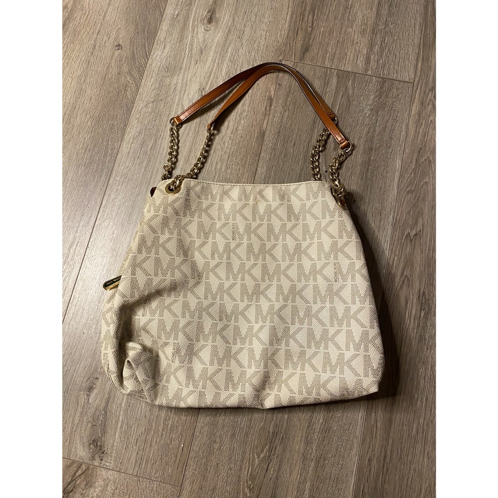MK purse